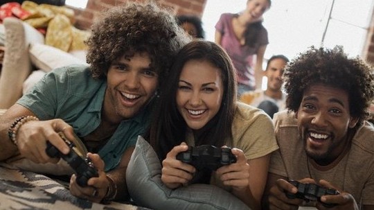 Giải trí bằng trò chơi điện tử ít hơn 1 giờ mỗi ngày giúp bạn hài lòng hơn trong cuộc sống. Ảnh minh họa Internet