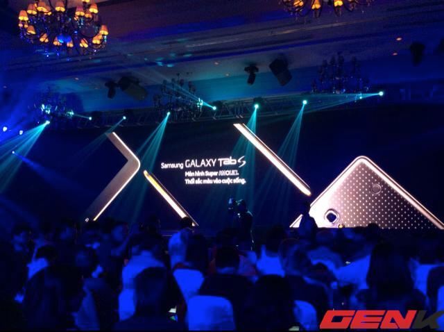 Samsung chính thức ra mắt bộ đôi Galaxy Tab S tại Việt Nam