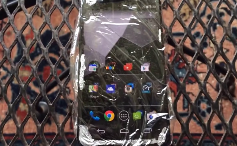 Bất ngờ xuất hiện video trên tay đầu tiên của Motorola Moto X 1