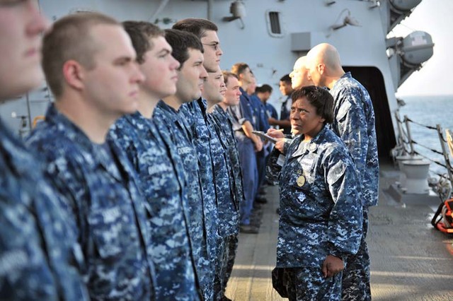 Quân phục công tác của hải quân Mỹ