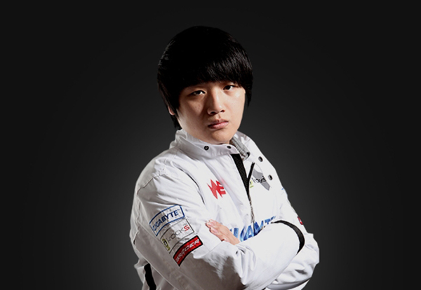 Tiểu sử siêu sao Liên Minh Huyền Thoại: Weixiao