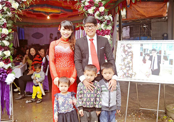Hương Lan đã lên xe hoa vào tháng 5/2014 và đang mang bầu em bé đầu lòng