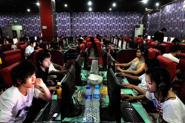 Quang cảnh một hàng net tại Trung Quốc