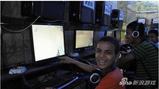 
Đột Kích là tựa game online rất được ưa chuộng tại Ai Cập
