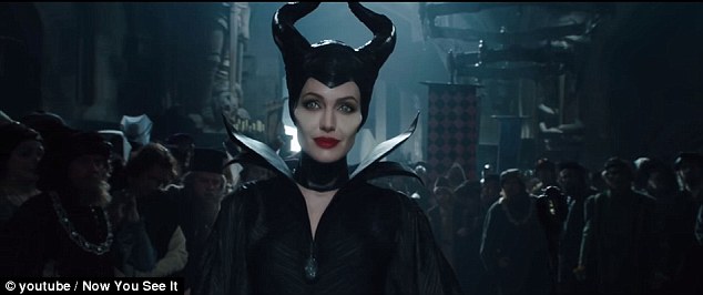 
Maleficent do Angelina Jolie thủ vai.
