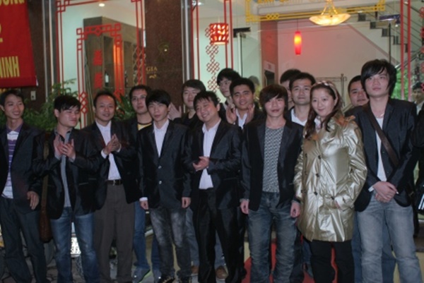 
Đoàn AoE Trung Quốc trong lần sang Việt Nam dự giải đấu năm 2011.
