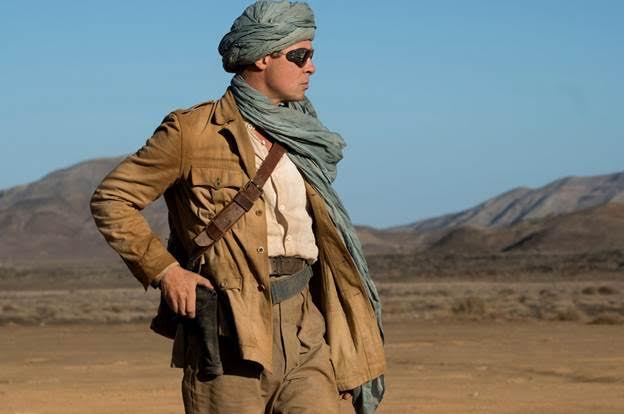 
Trang phục của Brad Pitt tại đại cảnh sa mạc được phối màu cùng chiếc khăn xếp một cách hoàn hảo
