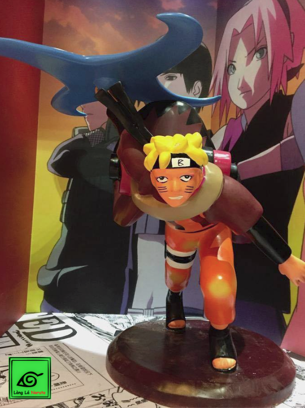 
Đây cậu bé Naruto anh hùng của các bạn với hình tượng bản mặt không thể thô bỉ hơn!
