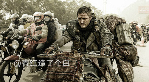 
Chuyến đi vất vả còn hơn cả trong Mad Max: Fury Road.
