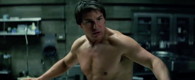 
Trong trailer mới nhất, đây là một trong những lần hiếm hoi Tom Cruise khoe hình thể mạnh mẽ của mình
