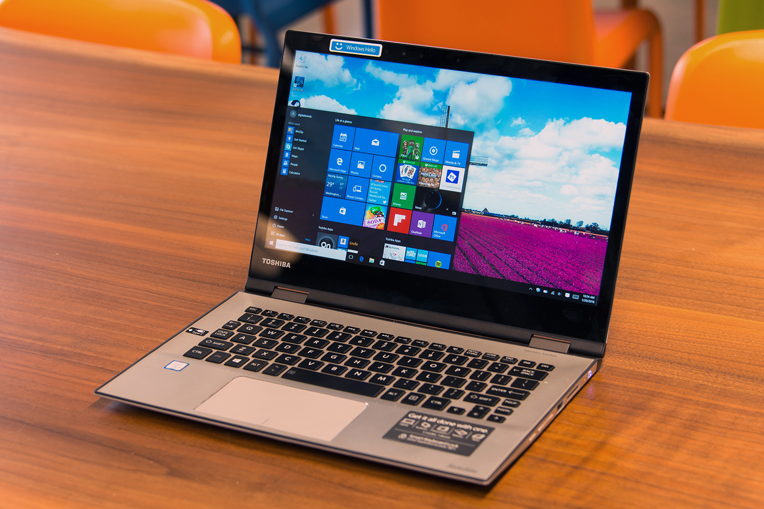 Tousabu Computer Dù đứng trước bờ vực phá sản Toshiba vẫn chưa từ bỏ mảng PC