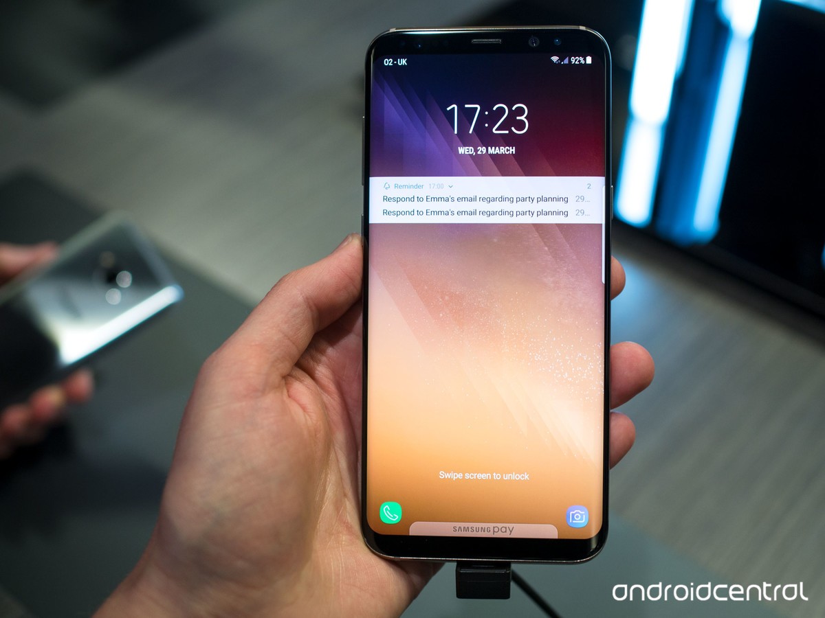 Galaxy S8 Không Chỉ Sở Hữu Màn Hình Vô Cực Mà Còn Có Cả Hình Nền Vô Cực