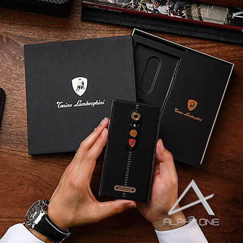 Lamborghini ra mắt smartphone Android siêu sang, khung kim loại lỏng, da  chế tác bằng tay, giá  USD, có bán tại Dubai