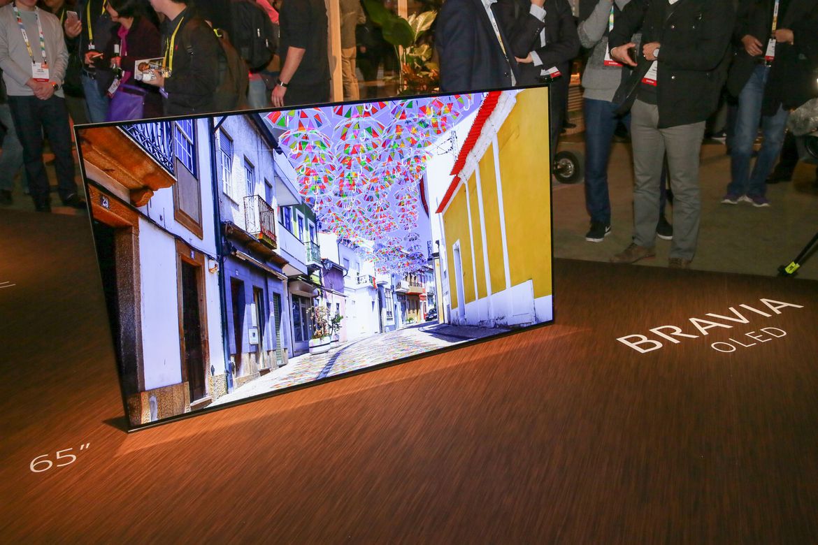 Sony đặt giá dòng TV OLED XBR-A1E cao hơn cả LG, giá khởi điểm là 5.000 USD