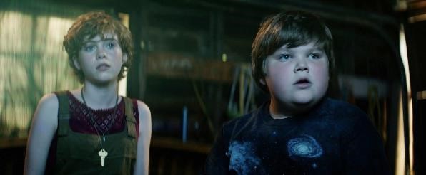 Jeremy Ray Taylor của IT trở lại với chuyến phiêu lưu đêm Halloween trong Goosebumps 2 - Ảnh 4.