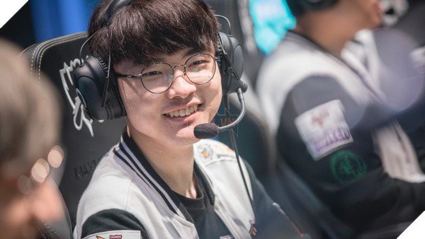 Cạn lời với màn trả lời câu hỏi của xạ thủ FlyQuest – WildTurtle: Tôi sẽ không bao giờ ăn thịt chó!’ - Ảnh 4.