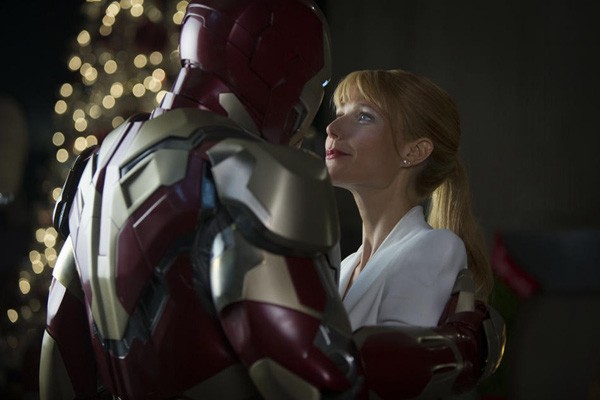 Mỹ nữ 13 Reasons Why trở thành con gái Iron-Man hay một nữ thần lừa lọc trong Avengers 4? - Ảnh 4.