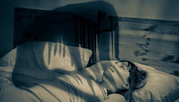 Đừng tưởng ngủ là sướng, đây là 5 điều đáng sợ bạn không muốn gặp phải trong lúc ngủ đâu - Ảnh 1.