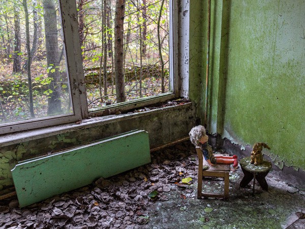 32 năm sau thảm họa hạt nhân, Chernobyl giờ ra sao? Liệu có giống với bối cảnh game kinh dị như Resident Evil? - Ảnh 1.