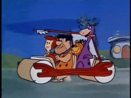 Quá đam mê phim hoạt hình The Flintstones, tài xế Mỹ bị công an tịch thu luôn xe độ thời tiền sử - Ảnh 2.