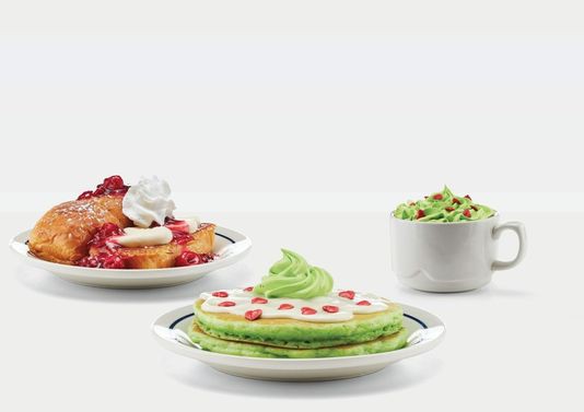 Lấy cảm hứng từ The Grinch, IHOP tạo ra menu độc lạ đồng thời miễn phí cho trẻ nhỏ - Ảnh 1.