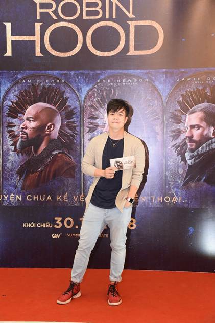 Quỳnh Kool sành điệu đi xem trai đẹp Robin Hood 2018 ra mắt - Ảnh 4.