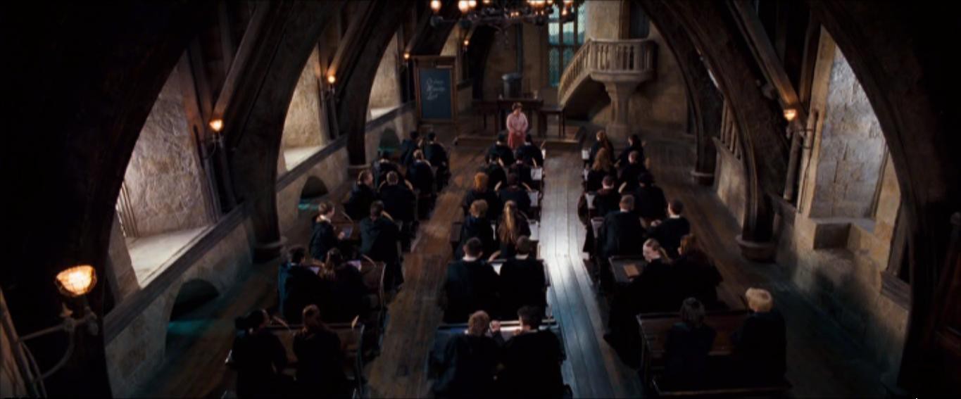 Harry Potter: Làm phù thủy đâu có sướng, nhìn 15 môn mà họ phải học ở trường Hogwarts là biết khổ rồi - Ảnh 3.