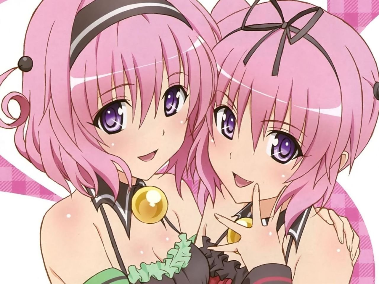 Cặp chị em gái anime: Hãy cùng ngắm nhìn sự kết hợp tinh tế giữa hai chị em gái anime đáng yêu trong hình ảnh này. Bạn sẽ rất thích thú khi nhìn thấy họ cùng hưởng ứng và trao tình cảm cho nhau.
