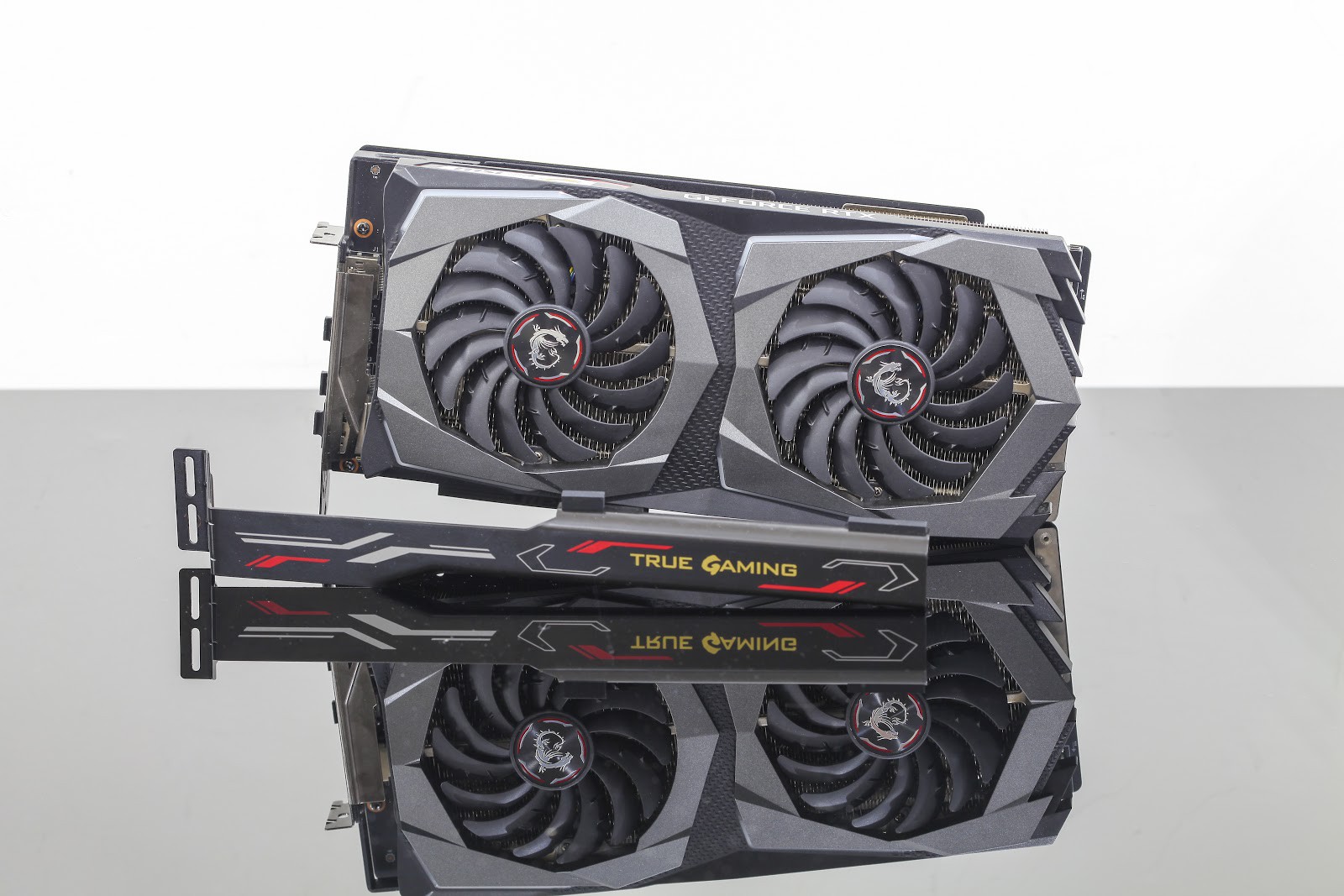 Đánh giá nhanh MSI GeForce RTX 2070 Gaming Z: Diện mạo mới, sức mạnh vẫn là huyền thoại - Ảnh 2. Đánh giá nhanh MSI GeForce RTX 2070 Gaming Z: Diện mạo mới, sức mạnh vẫn là huyền thoại - Ảnh 2.