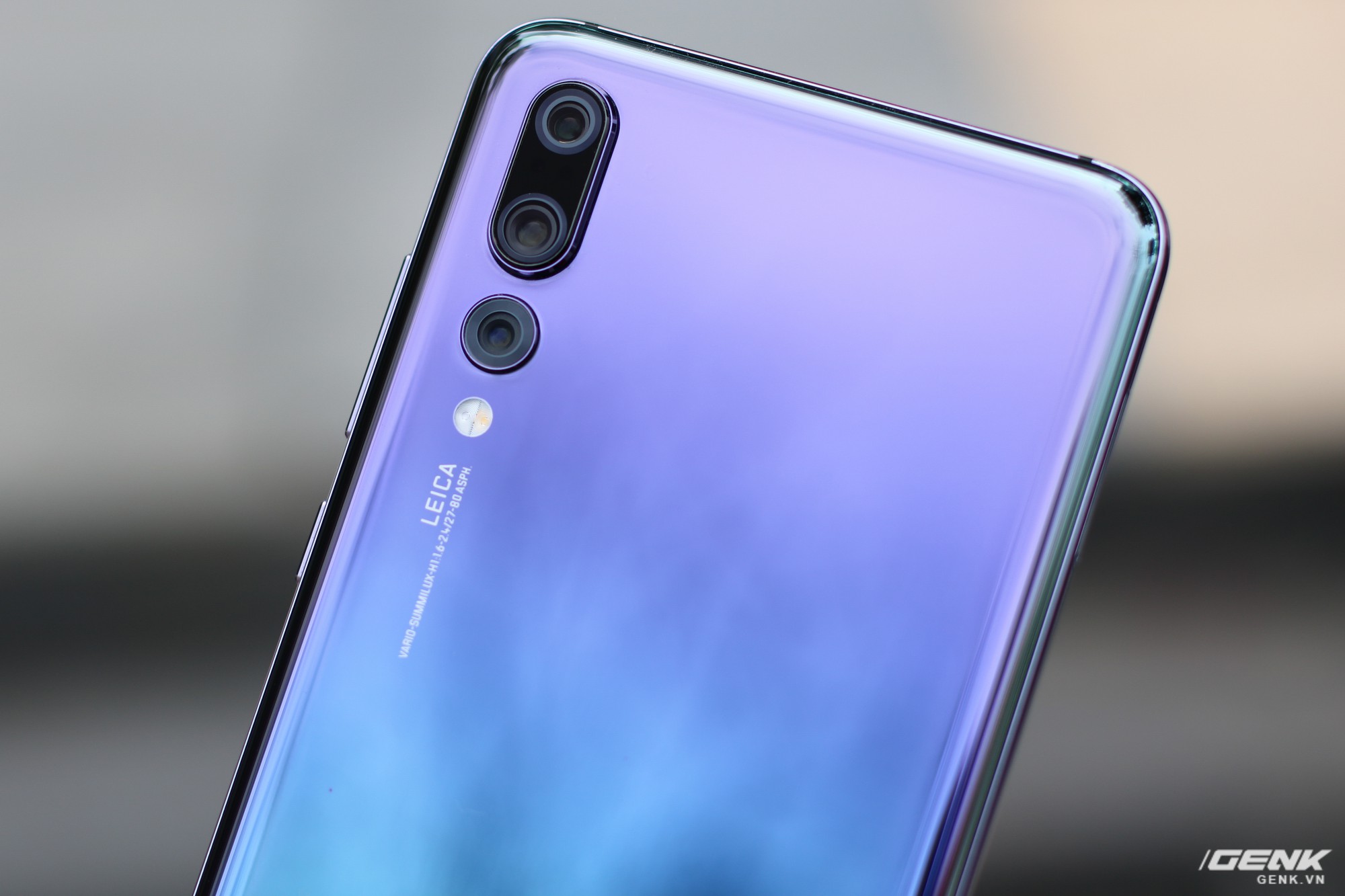 Trên tay Huawei P20 Pro tại VN: Flagship ấn tượng nhất của Huawei từ trước  đến nay