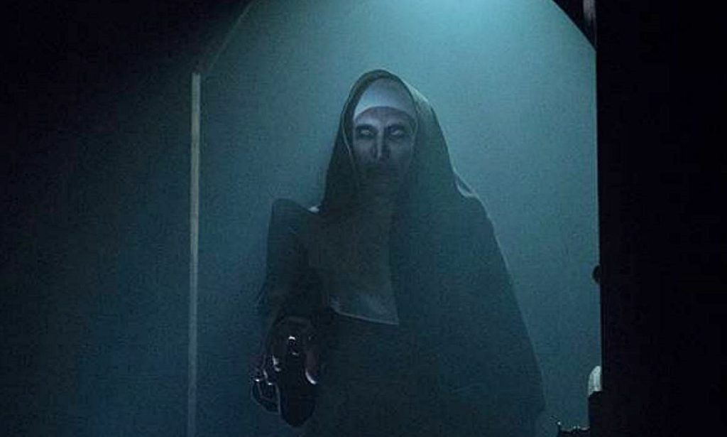 Mải hù doạ mua vui, ma sơ Valak của “The Nun” dính 7 hạt sạn khó đỡ cực ...