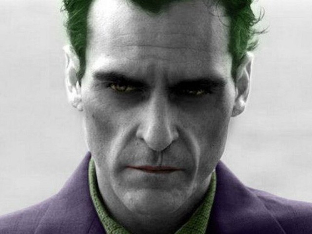 Joker của Joaquin Phoenix hiện nguyên hình thành một gã hề quái đản điên loạn khiến fan vô cùng phấn khích - Ảnh 2.