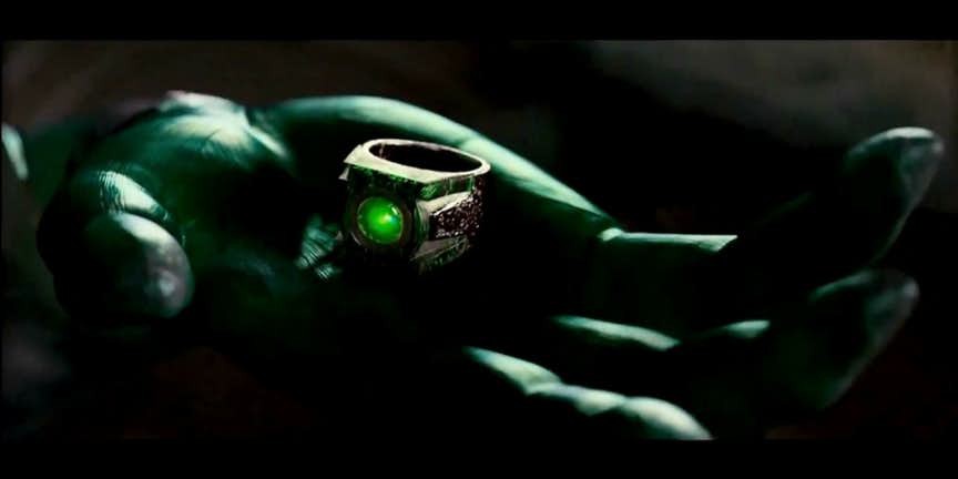 Ngọn giáo Kryptonite và 10 vũ khí mạnh mẽ nhất từng xuất hiện trong Vũ ...