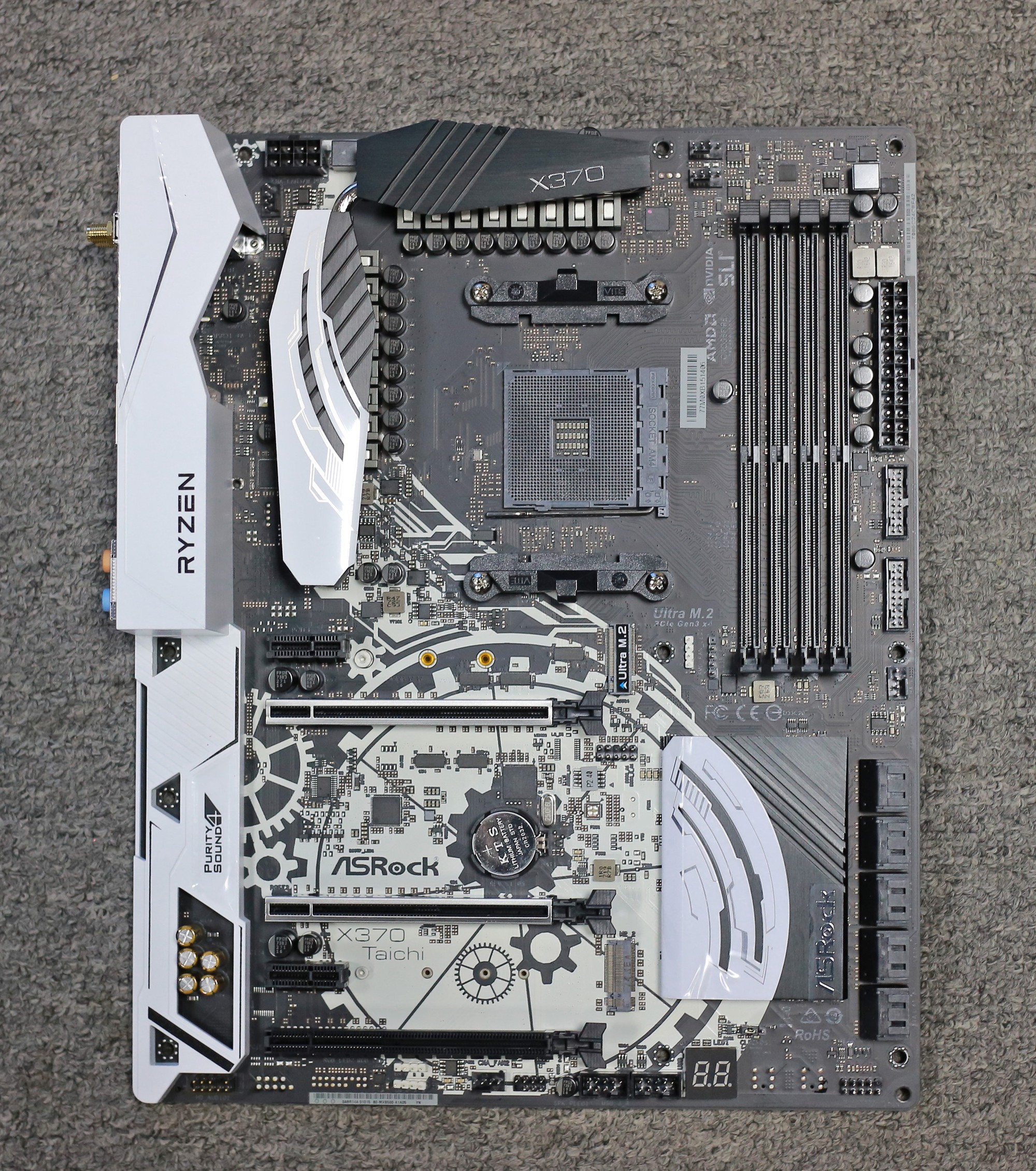 Asrock X370 Taichi Bo mạch chủ 