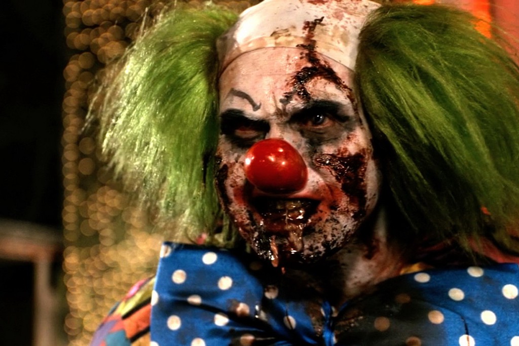 Joker và 10 nhân vật chú hề đáng sợ nhất đã từng xuất hiện trên màn ảnh - Ảnh 7. Joker và 10 nhân vật chú hề đáng sợ nhất đã từng xuất hiện trên màn ảnh - Ảnh 7.