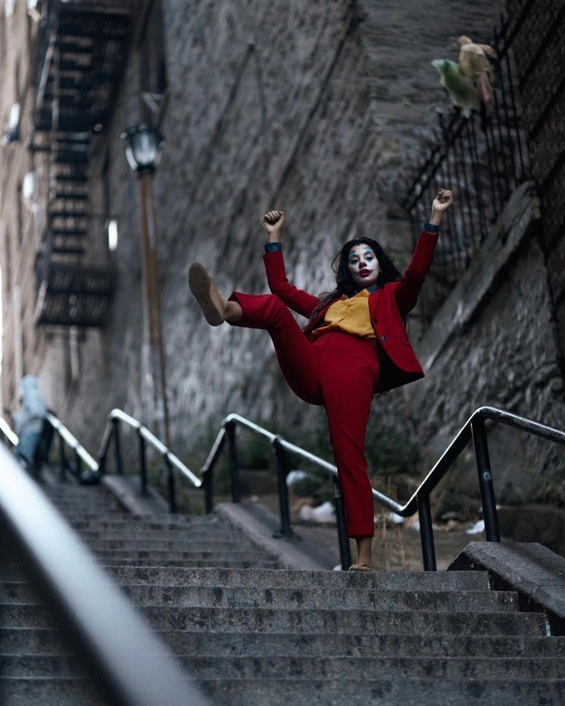 Người dân bức xúc khi chiếc cầu thang vô danh trong Joker bất ngờ trở thành điểm hút khách du lịch - Ảnh 8.