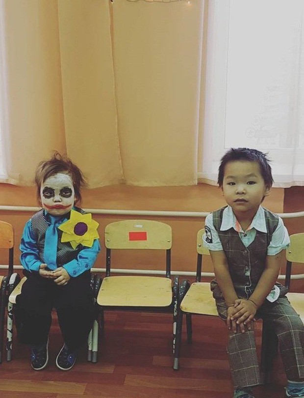 Cô bé cosplay Joker siêu cute khiến cả cộng đồng mạng sửng sốt - Ảnh 2.