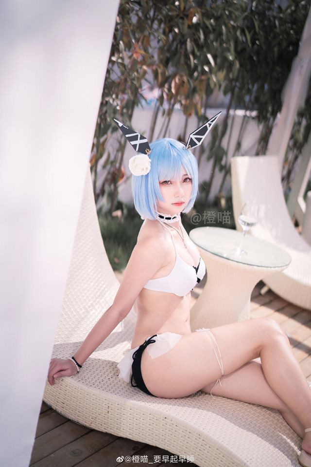 Bổ mắt khi ngắm gái xinh trong Azur Lane diện bikini khoe body cực nuột bên bể bơi - Ảnh 9.