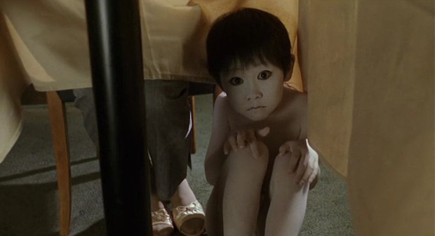 Lúc nhỏ đáng yêu như bé Sa, 10 năm sau sao nhí phim kinh dị xứ Nhật hoá cơ bắp hơn cả Phạm Văn Mách làm ai cũng sốc - Ảnh 2.