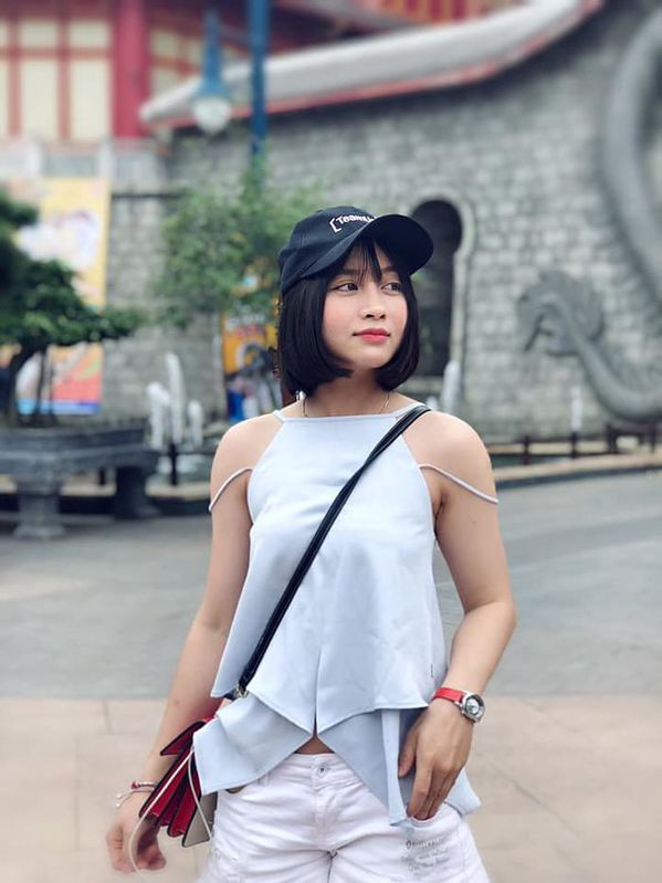 Xinh đẹp như hot girl, hoa khôi bóng đá nữ Việt Nam bất ngờ sở hữu tới hơn 100.000 follow trên Facebook sau một đêm - Ảnh 5.