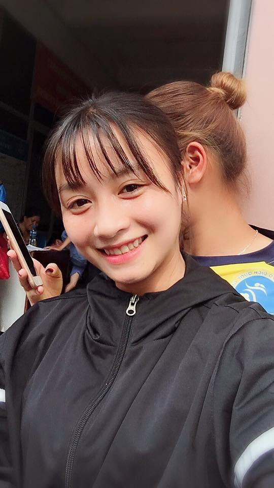 Xinh đẹp như hot girl, hoa khôi bóng đá nữ Việt Nam bất ngờ sở hữu tới hơn 100.000 follow trên Facebook sau một đêm - Ảnh 7.