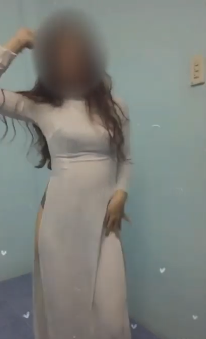 Nữ Sinh Mặc Áo Dài Nhưng Không Mặc Quần Nhảy Twerking Phản Cảm Bị Dân Mạng  Ném Đá Không Thương Tiếc