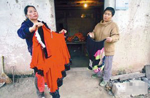 Kì Án Bí Ẩn Cậu Bé Mặc Váy Đỏ có thật tại Trung Quốc  Sách hay nên đọc