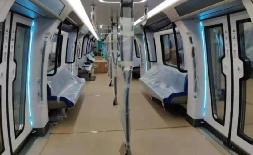 Tàu điện ngầm mới của Trung Quốc có cửa sổ cảm ứng như iPad cỡ lớn, tốc độ 140km/h, nguyên liệu sợi carbon nhưng dân tình có vẻ không háo hức cho lắm - Ảnh 3.