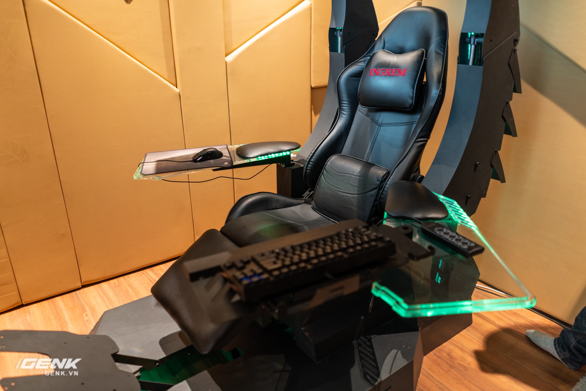 Đột nhập nhà đại gia Hà Thành để trải nghiệm ghế gaming cao cấp giá 100 triệu Đồng Đột Nhập Nhà Đại Gia Hà Thành Để Trải Nghiệm Ghế Gaming Cao Cấp Giá 100 Triệu Đồng