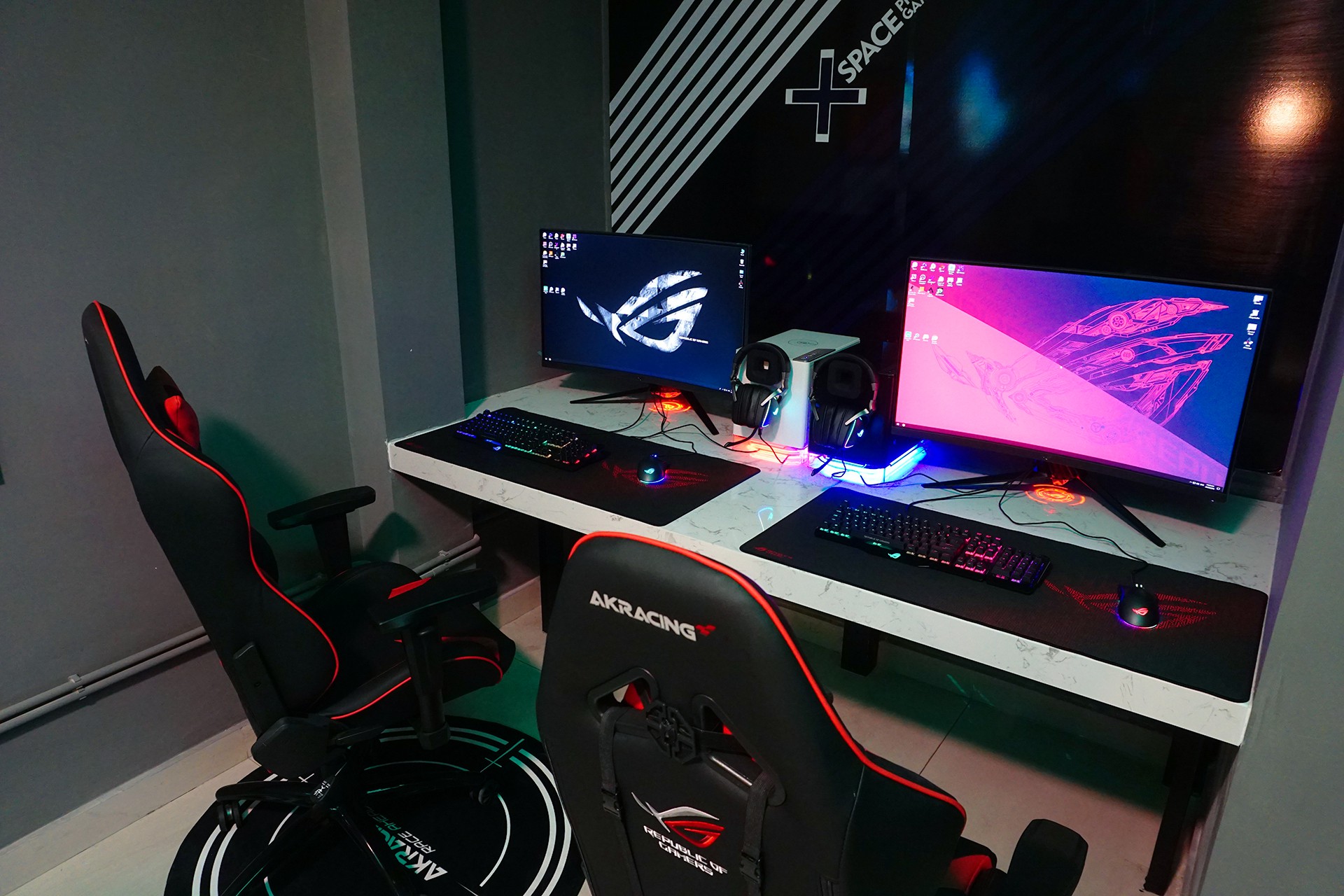 Xuất hiện quán net siêu riêng tư cho game thủ hẹn hò với nhau thoải mái tại  Việt Nam