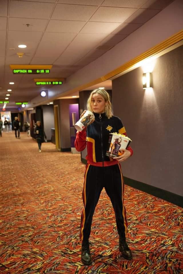 Chán làm siêu anh hùng Captain Marvel chuyển nghề sang làm chị đại bán bắp rang bơ tại rạp chiếu phim - Ảnh 5.