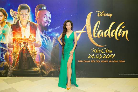 Như bước ra từ cổ tích, Jasmine Ái Phương cùng đông đảo sao Việt và beauty blogger xinh đẹp dự ra mắt Aladdin Live-Action - Ảnh 1.