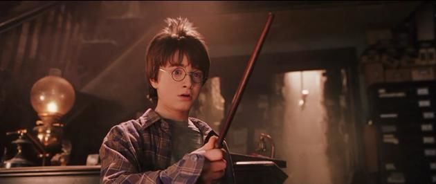 Khám phá 15 điều thú vị về những đạo cụ được sử dụng trong Harry Potter - Ảnh 2.