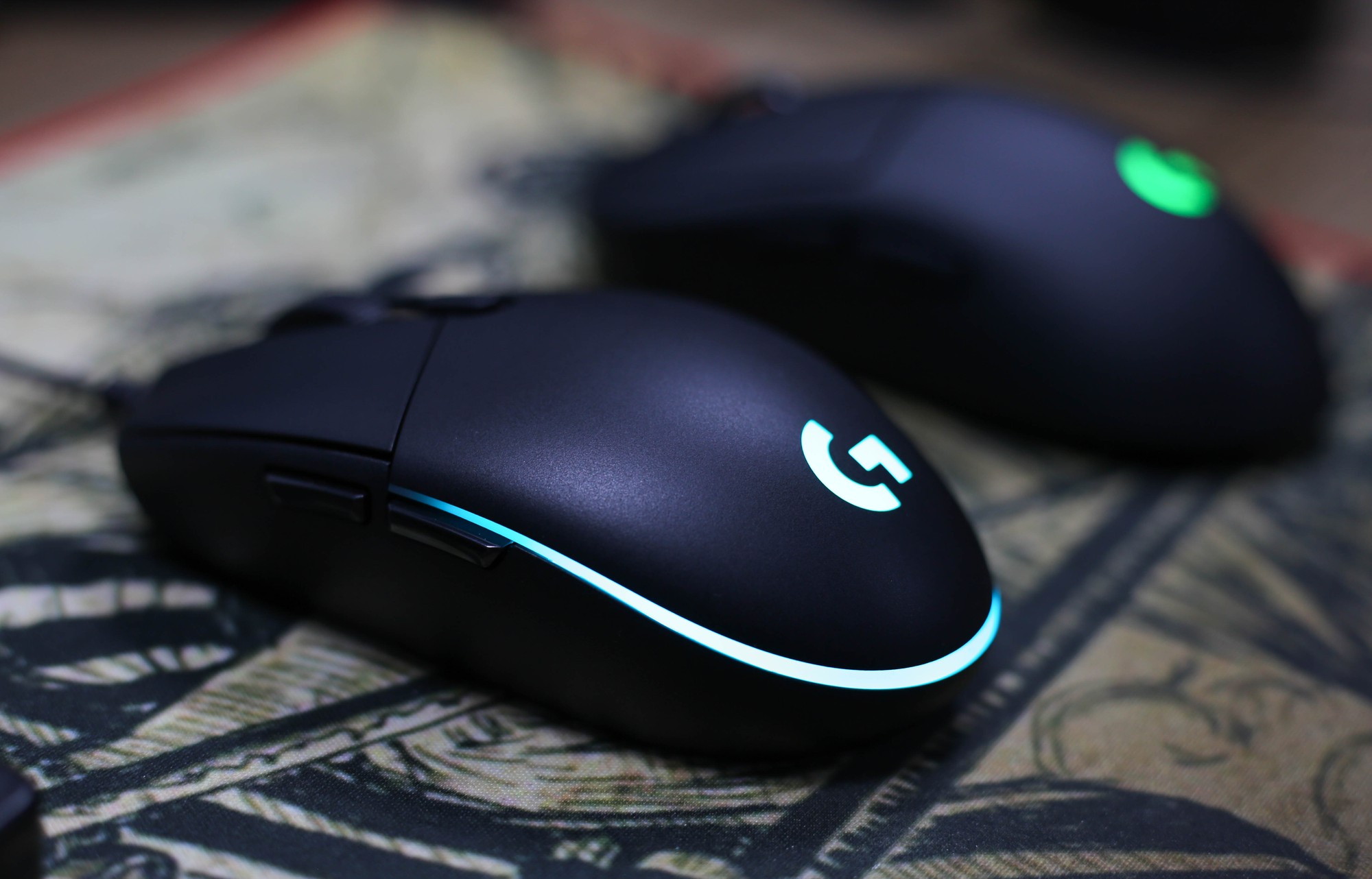 Logitech g pro hero black